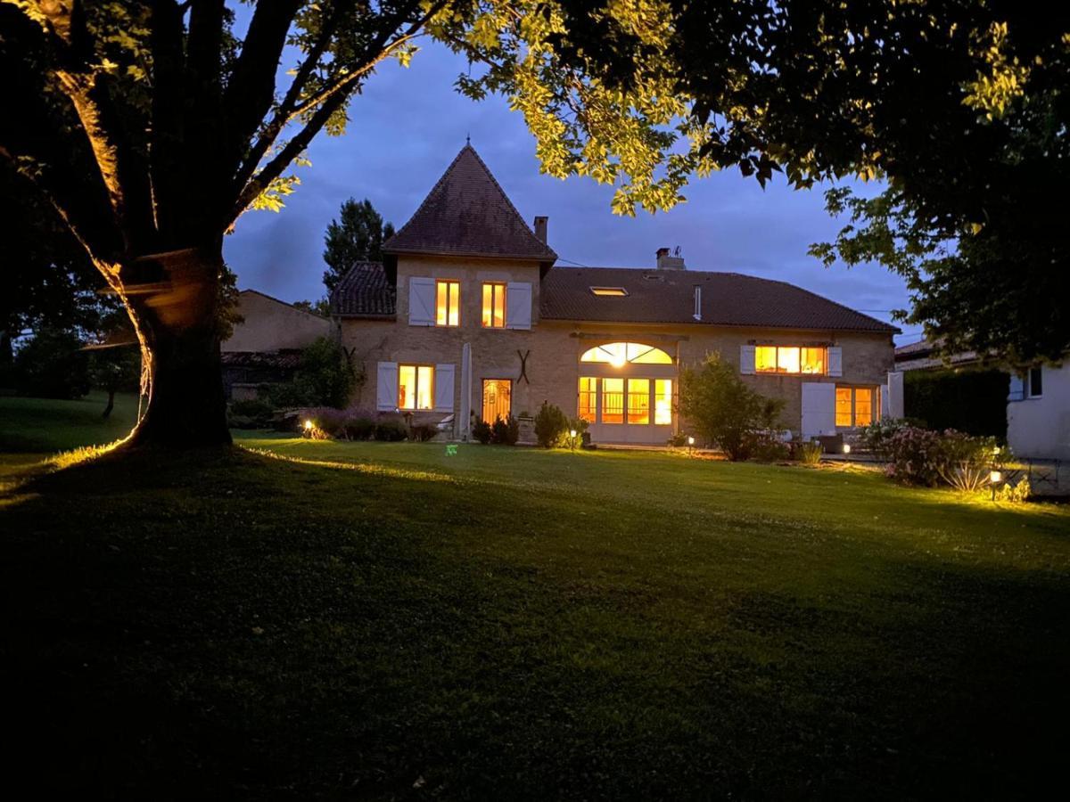Maison Des Quatre Saisons Les Esseintes Exterior photo