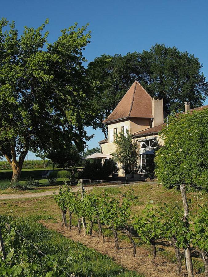 Maison Des Quatre Saisons Les Esseintes Exterior photo